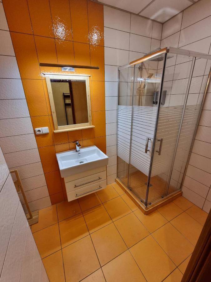 Motel Olympland ทรุตนอฟ ภายนอก รูปภาพ